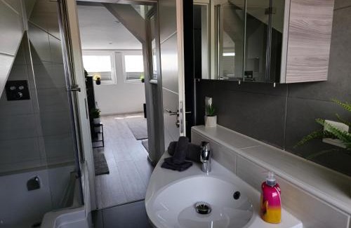 Munchen District Appartement | 1,5 Zimmer Ferienwohnung Apartment in ruhiger Lage stadtnah Neu in Brunnthal