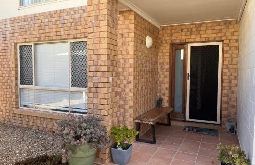 Rainbow Beach Appartement | 1-8 Indigo Avenue - Rainbow Beach Walk to beach