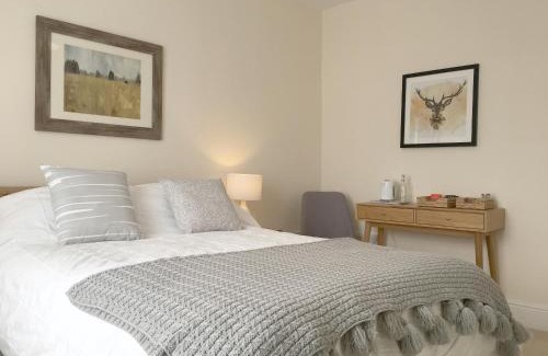 Barrow Gurney Maison | 1 Ashford Road Guesthouse