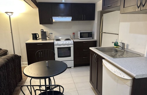 Bayview Woods - Steeles Appartement | 1 Bdr Apartment : TTC/SUBWAY Access