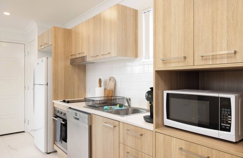 Rocklea Appartement | 1 Bdr Apt! GST Credits! Parking! Espresso! 114AF1