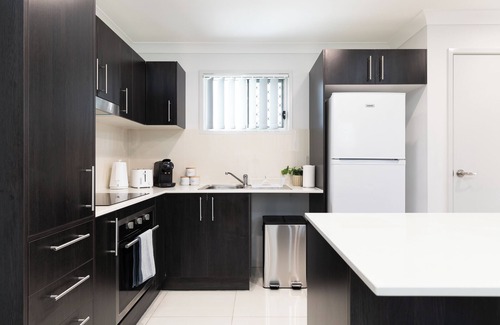Rocklea Appartement | 1 Bdr Apt! Aircon! Undercover Parking! 531F1
