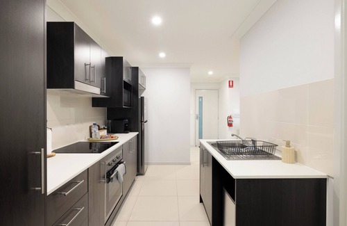 Rocklea Appartement | 1 Bdr Apt! Aircon! Undercover Parking! 414AF1