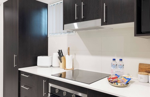 Rocklea Appartement | 1 Bdr Apt! Aircon! Undercover Parking! 414AF1