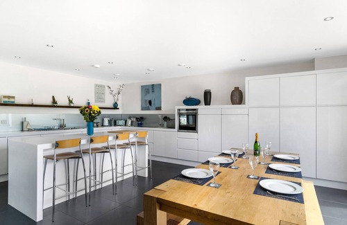 Challaborough Maison | 1 Beachdown - Sea view from roof terrace, located just 150 meters from the beautiful Blue Flag beac