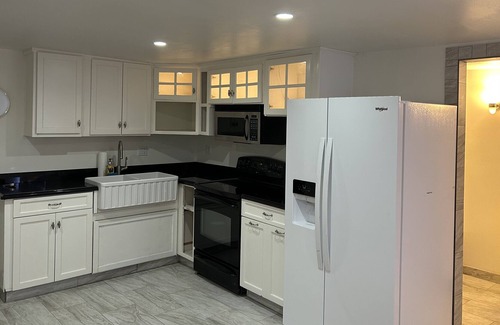 Peoria Maison | NICE UPDATE!! SLEEPS 10