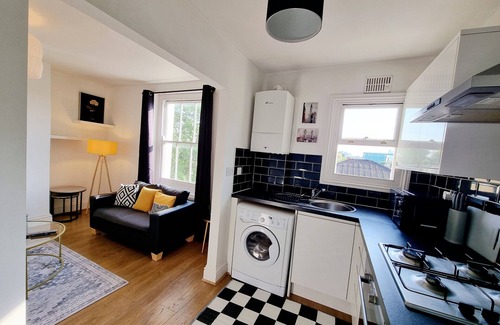 Mile End Appartement | 1 Bed Apartment -Near tube/Hospital/Queen Mary Uni