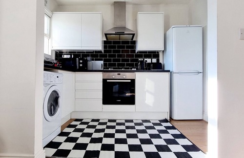 Mile End Appartement | 1 Bed Apartment -Near tube/Hospital/Queen Mary Uni