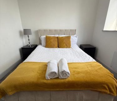 Desborough Appartement | 1 Bed Flat - Sleeps 2 - Pets - Parking - Wifi