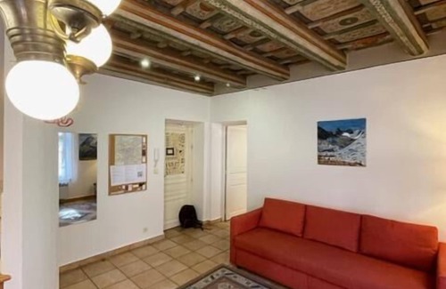 Mala Strana Appartement | Historical apartment with balcony