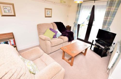 Hope Valley Maison | 1 Bed in Bradwell PK849