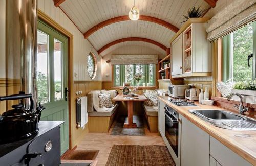 Black Torrington Maison | 1 Bed in Great Torrington 82862