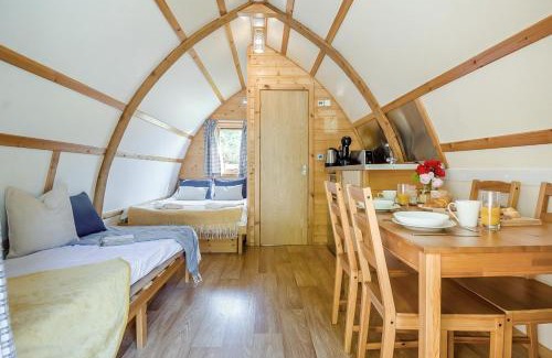 Cromer Cabine | 1 Bed in Northrepps oc-f32560