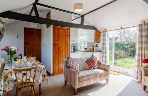 Hainford Maison | 1 bed in Wroxham 87414