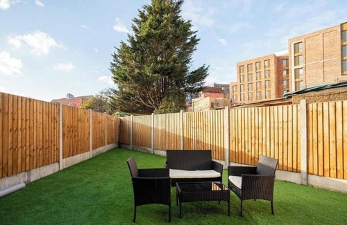 Cranbrook Appartement | 1 Bed-Sleeps 4-Free Parking-30 Min to central Ldn