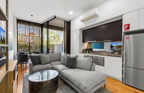 Kensington Appartement | 1-Bed Unit with Alfresco Dining and BBQ
