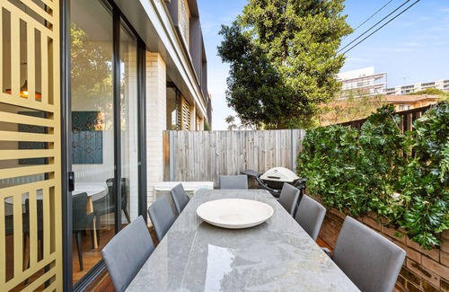 Kensington Appartement | 1-Bed Unit with Alfresco Dining and BBQ