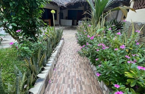 Galu Beach Villa | A sentimental villa with a swimmingpool near beach