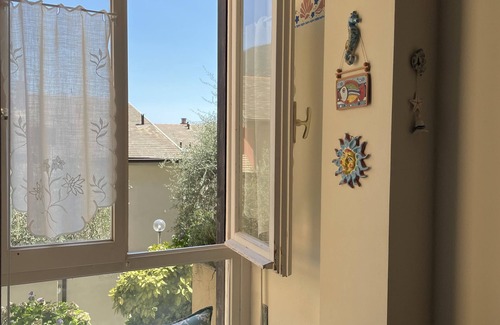 Cinque Terre Appartement | Vrbo Property