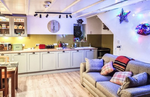 Gardenstown Cottage | The The Windowky is a sea view home in the stunning and picturesque fishing village of Gardenstown.