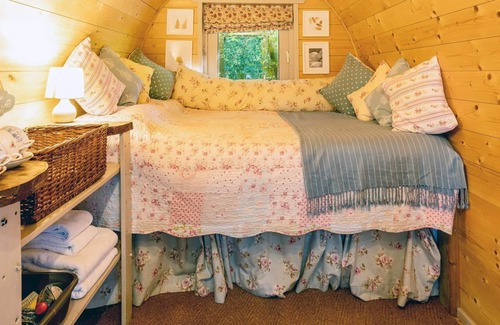 Penwood Cottage | 1 bedroom accommodation in Woolton Hill, nr Newbury