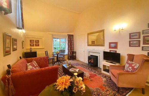 Whaddon Cottage | 1 bedroom accommodation in Steeple Ashton, near Trowbridge