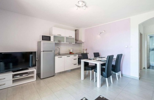 Sumber Appartement | App Radovic
