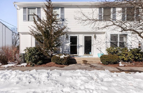 Nashua Maison | Chambre privée dans un condo de maison de ville partagée situé au centre près de Fidelity & BAE