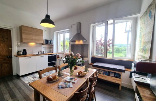Saint-Genest-Lerpt Cottage | Appartement T2 avec terrasse, parking et wifi à St-Genest-Lerpt