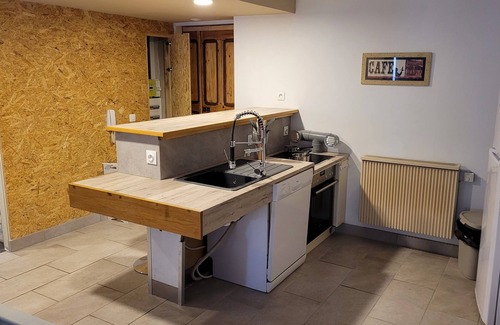 Charency-Vezin Appartement | Vrbo Property