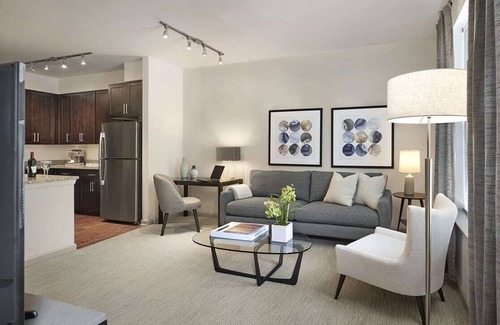 Newtown Square Appartement | 1-Bedroom Apartment - 7-day min. - Background check/Lease Required