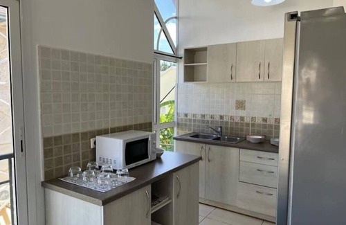 Antananarivo Avaradrano Appartement | Appartement 1 Chambre Climatisé 85 m² - Cuisine et Terrasse - Piscine Commune
