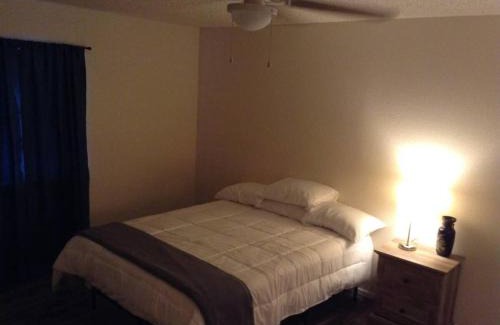 Lawton Appartement | 1 Bedroom Apartment for you! Next to Fort Sill