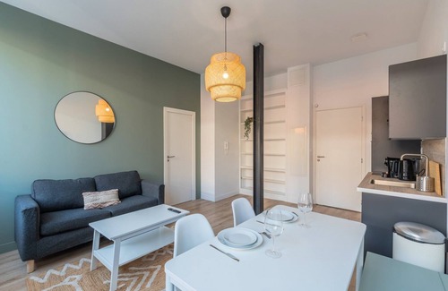 Tourcoing Appartement | 1 bedroom apartment in city center with parking