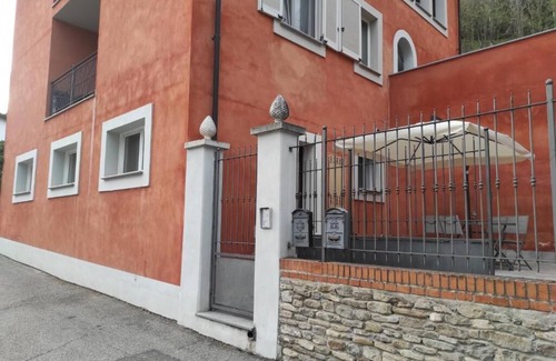 Canelli Appartement | Vrbo Property
