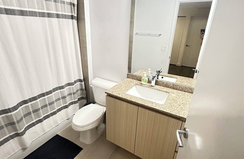 Cove - East Side - Shippan Appartement | 1-bedroom apartment in brilliant Stamford with AC, WiFi