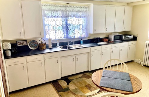 Medina Appartement | 1-bedroom apartment near hospital and Erie Canal