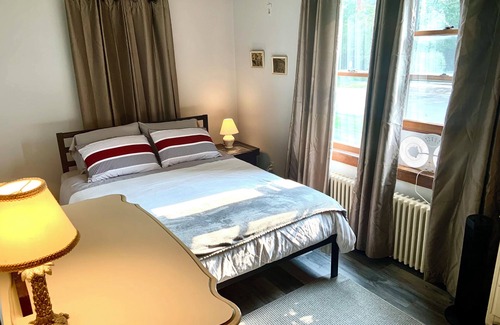 Medina Appartement | 1-bedroom apartment near hospital and Erie Canal