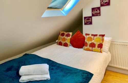 Cranbrook Appartement | 1 Bedroom Apartment, Reception ,Kitchenette, Private Bathroom