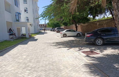 Malindi Appartement | 1-Bedroom Apartment with pool view, beach experien