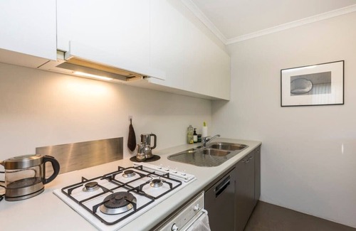 Redfern Appartement | 1 Bedroom Apt with Parking, Pool and Gym