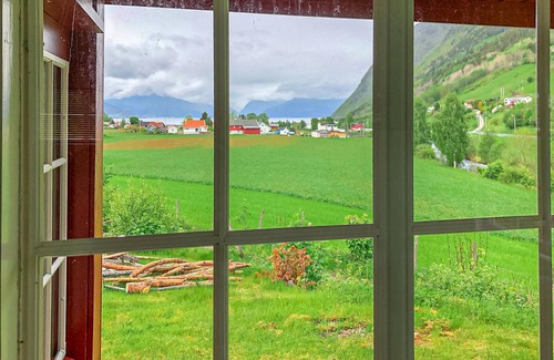 Viksoyri Maison | 1 bedroom awesome home in Vik i Sogn