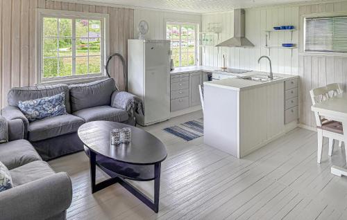Viksoyri Maison | 1 Bedroom Awesome Home In Vik I Sogn