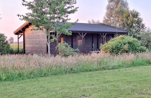 Oosterwolde Cabine | 1 bedroom cabin in oosterwolde