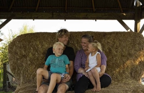 Oosterwolde Cabine | 1 bedroom cabin in oosterwolde