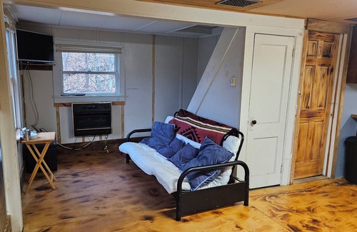 Redfield Cabine | 1-bedroom cabin in Redfield