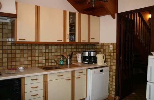 Tournus Maison | 1 Bedroom House 20min walk to centre in Tournus