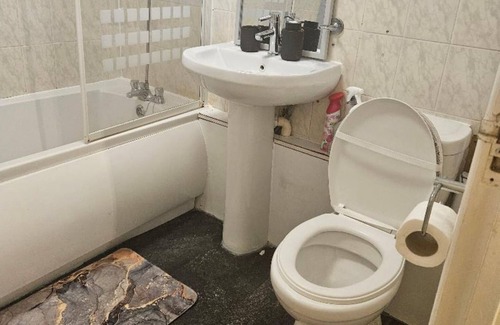Harold Wood Maison | 1 bedroom house in the heart of London, 2 min from Harold Wood station.