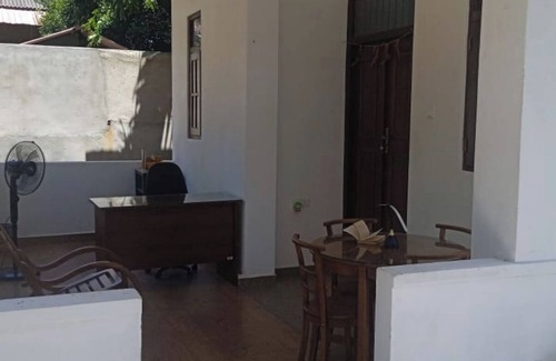 Dalupotha Appartement | 1-Bedroom House with Veranda and Free Parking