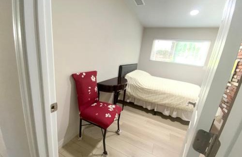 Rowland Heights Maison | 1 bedroom in a quiet neighborhood near the main street - Room C